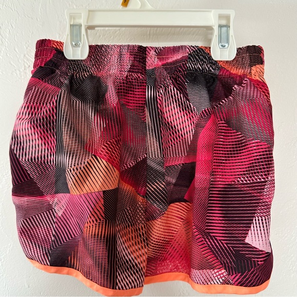 Old Navy girl’s athletic shorts - multi color w lining - M (8) GUC - Picture 3 of 6